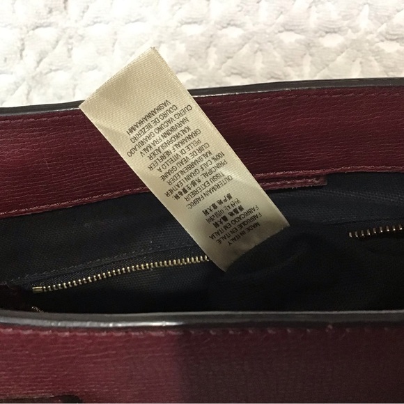 Burberry Bags - Picture 14 of 16